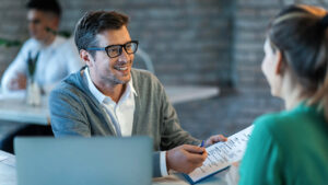 Revisão de contratos bancários: Estratégia vital para empresas em crise financeira