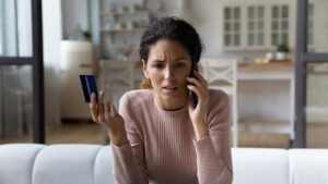 Práticas abusivas no sistema bancário: Saiba reconhecer e defender seus direitos